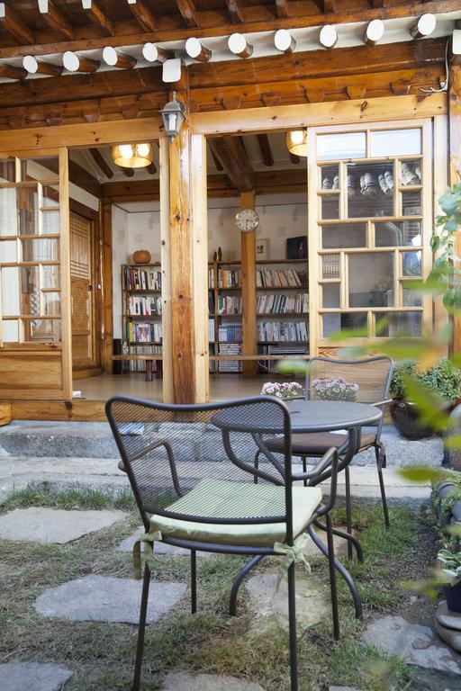 Vine Hanok Guesthouse Seúl Exterior foto