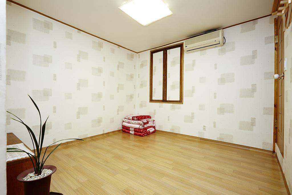 Vine Hanok Guesthouse Seúl Habitación foto