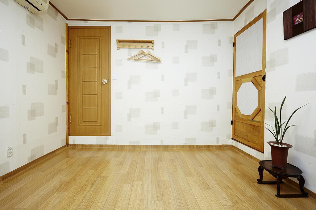 Vine Hanok Guesthouse Seúl Habitación foto