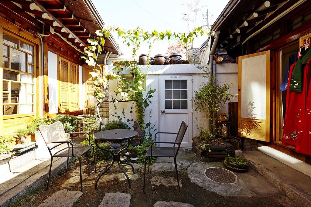 Vine Hanok Guesthouse Seúl Exterior foto