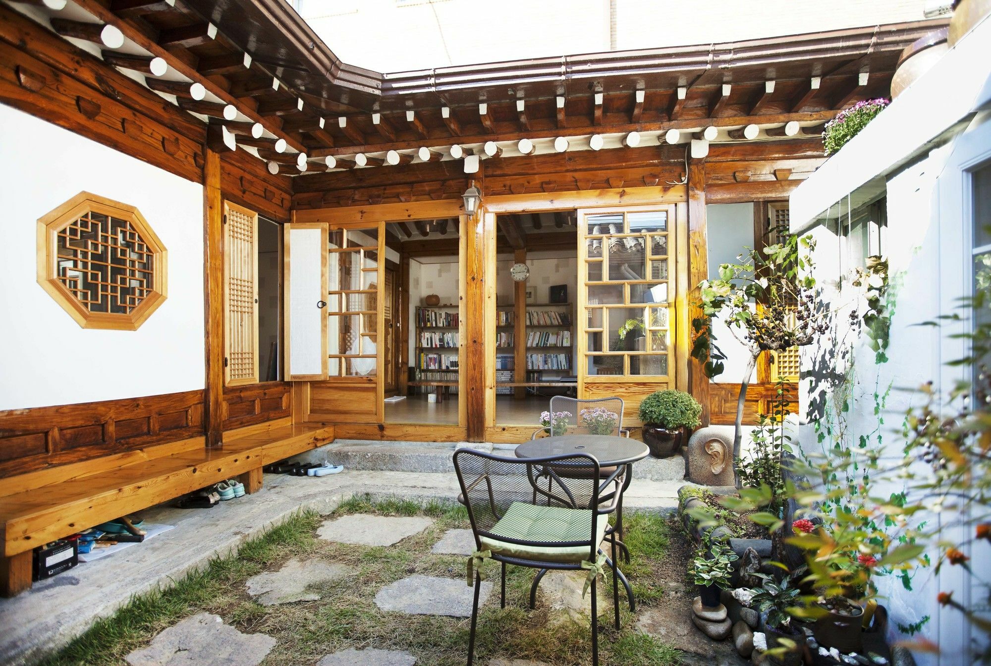 Vine Hanok Guesthouse Seúl Exterior foto